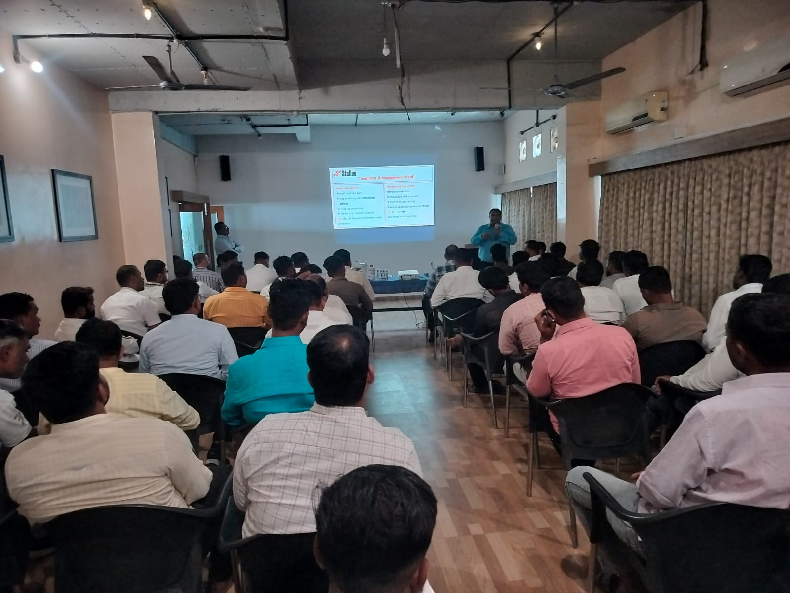 Stallen South Asia Conducts Poultry Health Awareness Seminar at Tembhurni, Solapur District, Maharashtra