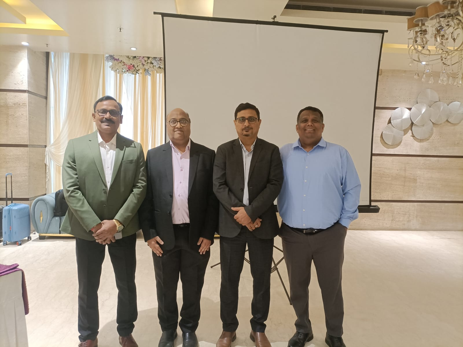 Industry–Expert Interface in Bihar: Stallen Hosts Technical Seminar on Emerging Poultry Disease Challenges